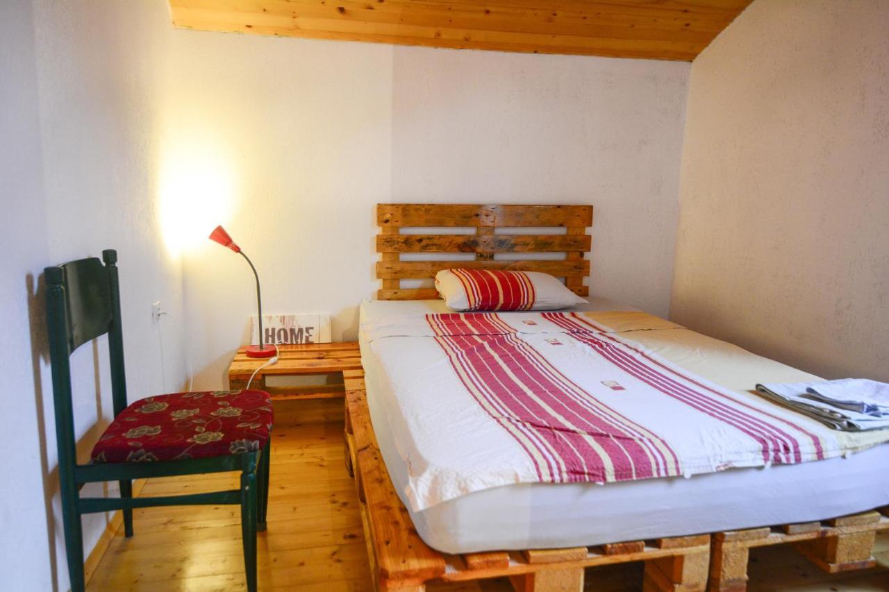 Jovanov Residence - Remote & Accessible Dolna Matka Eksteriør billede